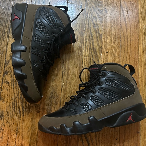 Air Jordan Olive 9
